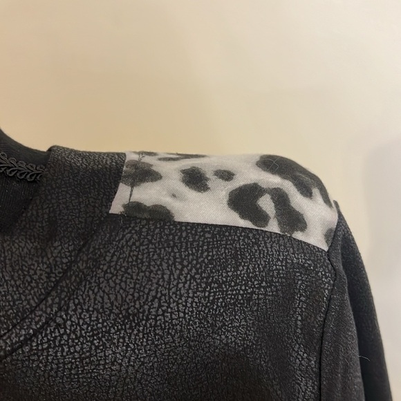 NWT New York & Company Faux Leather Faux Fur Leopard Print Bomber Jacket, Sz XS. - Picture 8 of 12